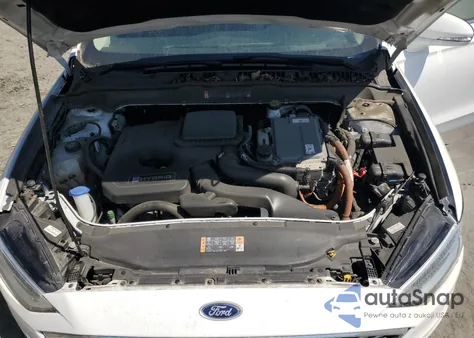 2018 Ford Fusion Se Hybrid z USA, uszkodzony, nr VIN 3FA6P0LU0JR172136